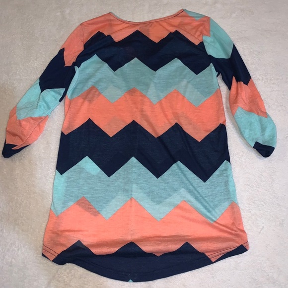 Cute Quarter Sleeve Dress Shirt - Picture 3 of 3